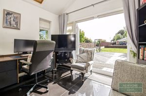 Photo 21- click for photo gallery